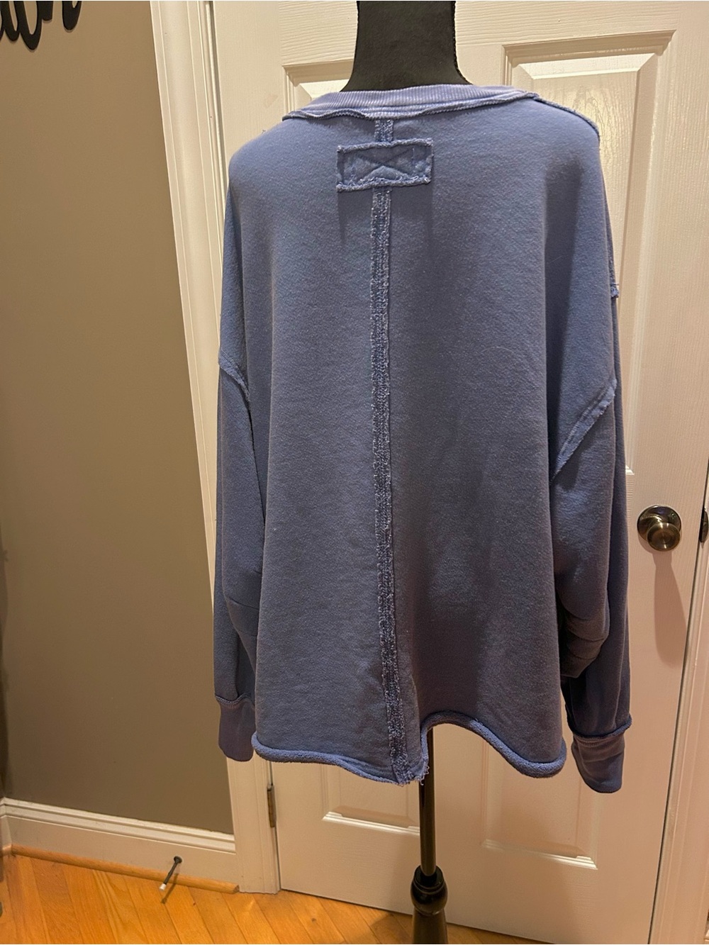 We The Free Venice V-Neck Sweatshirt - Picture 7 of 12